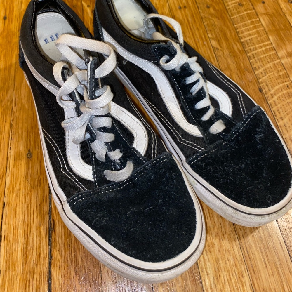 Black/white old skool vans